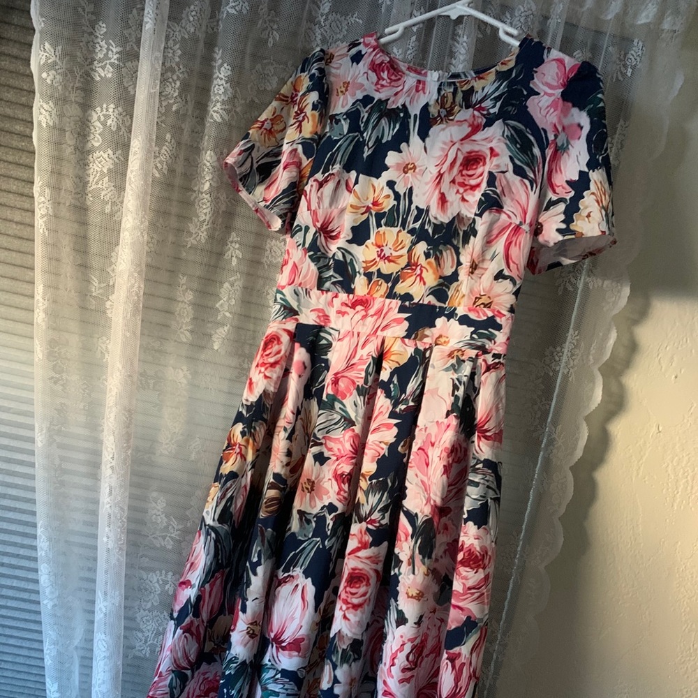 Light MIDI Dress